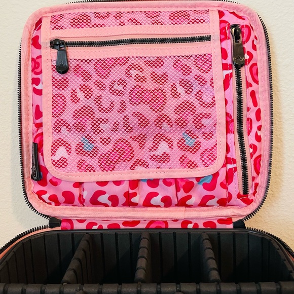 💖SOLD💖Hello Kitty Impressions Makeup Case Beauty Storage Pink - Picture 6 of 6